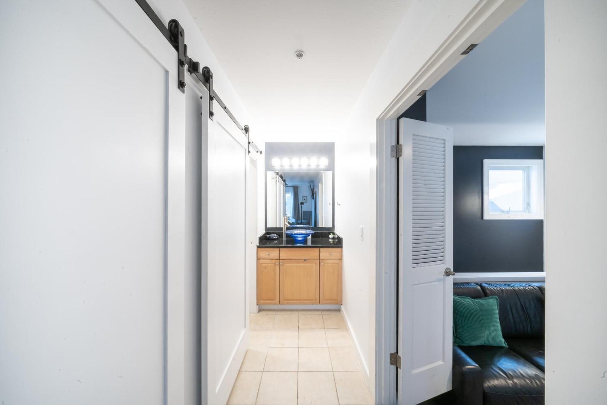 Modern Downtown Top Floor Penthouse With Bay Views Seattle Exteriör bild